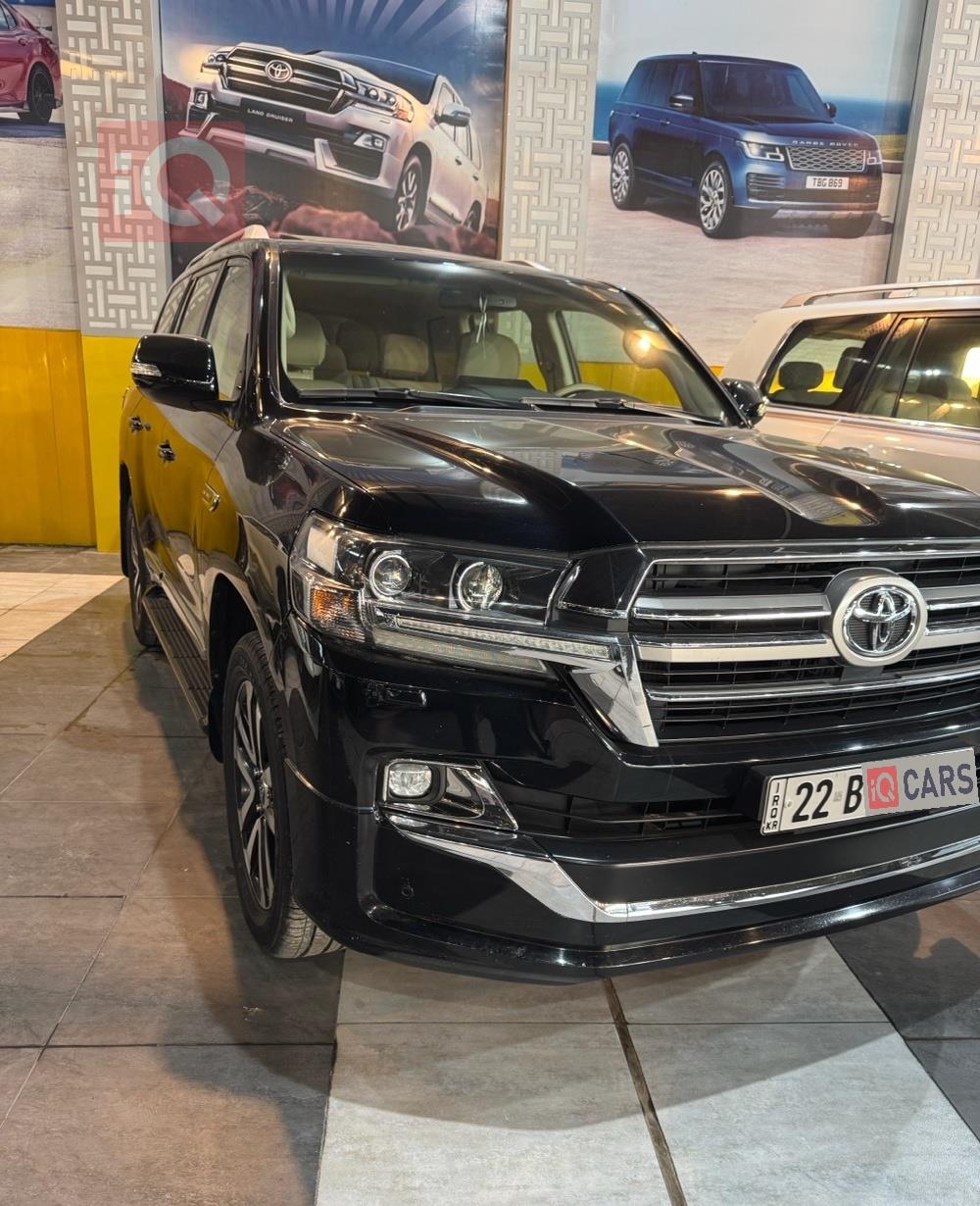 تويوتا لاندكروزر